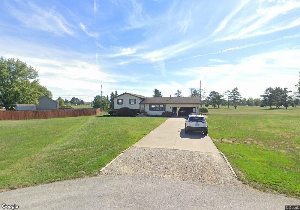 17688 Bobwhite Ct, Lagrange, OH 44050 - photo 1