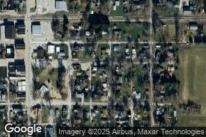 206 E Yates St, Newman, IL 61942