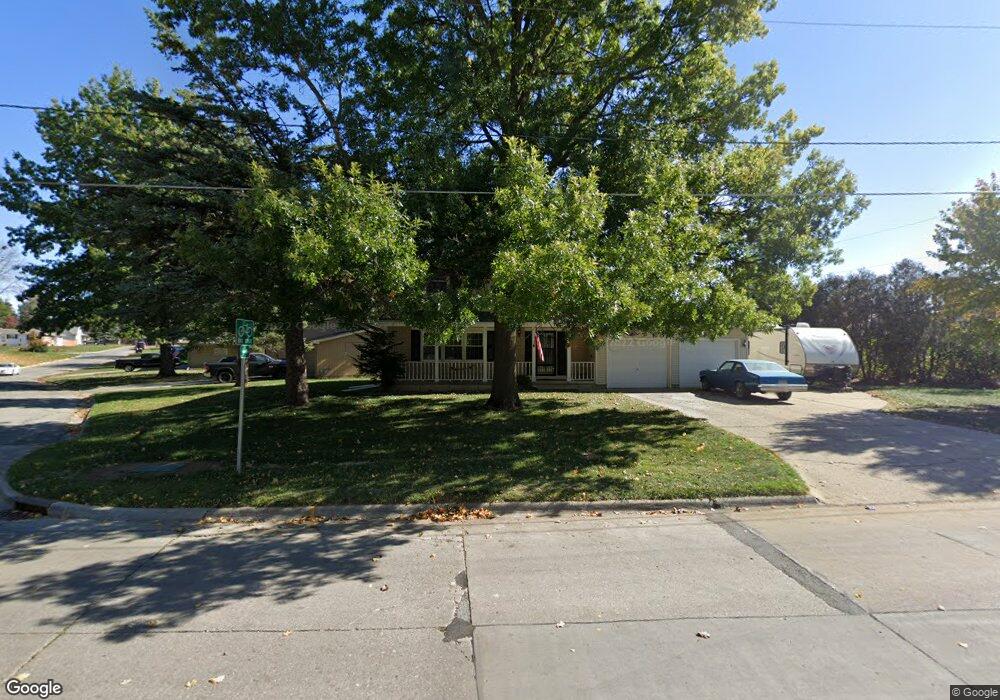 130 E 23rd St N, Newton, IA 50208 - photo 1