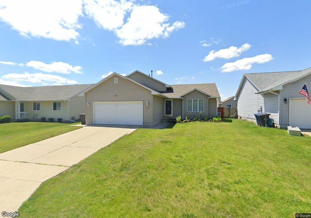 2724 River Ridge Rd, Des Moines, IA 50320 - photo 1