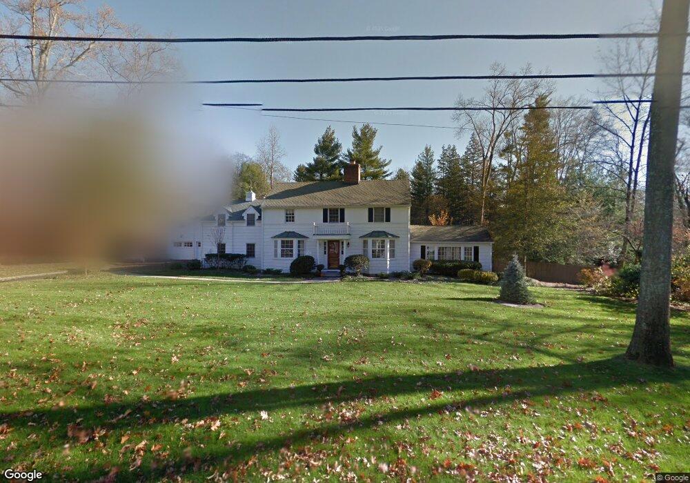 7 Woods End Rd, Darien, CT 06820 - photo 1