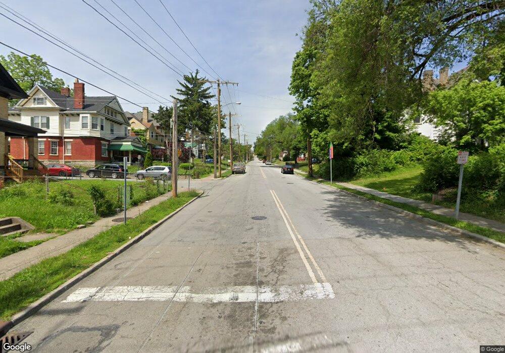 6206 Mcgregor Ave, Cincinnati, OH 45216 - photo 1