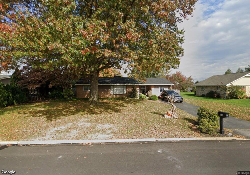 143 E Glenn Rd, Hershey, PA 17033 - photo 1