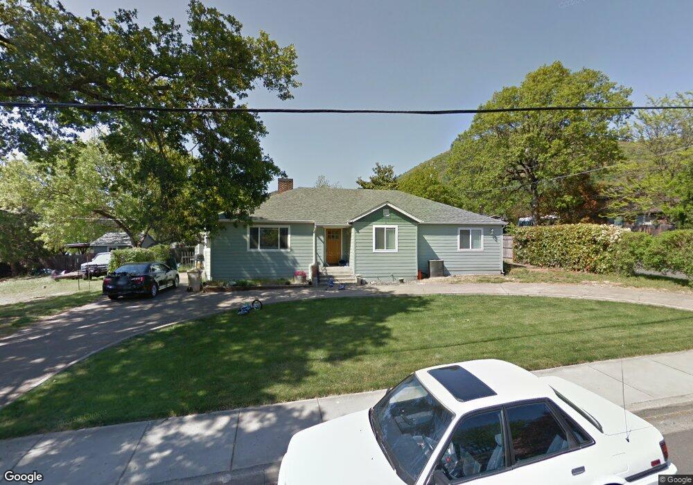 1480 NE A St, Grants Pass, OR 97526 - photo 1