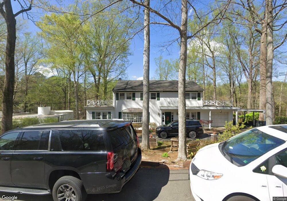 6442 Lakeview Dr, Falls Church, VA 22041 - photo 1