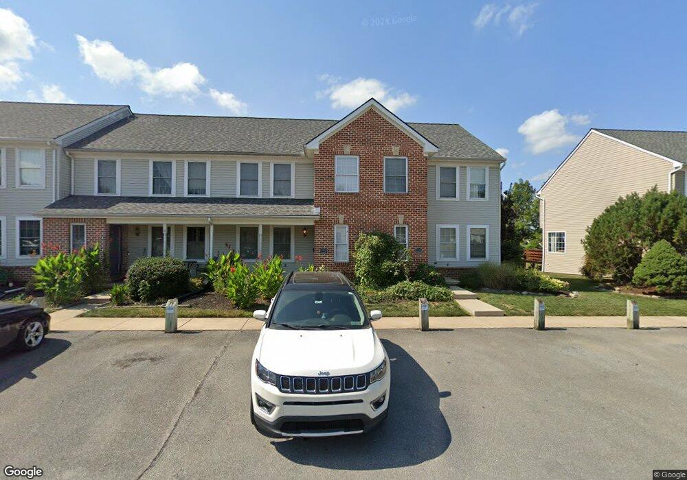 4025 Bradford Cir unit F13, Mount Joy, PA 17552 - photo 1