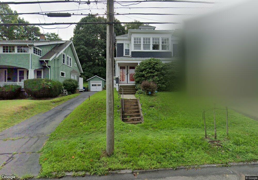 1053 Townsend Ave, New Haven, CT 06512 - photo 1