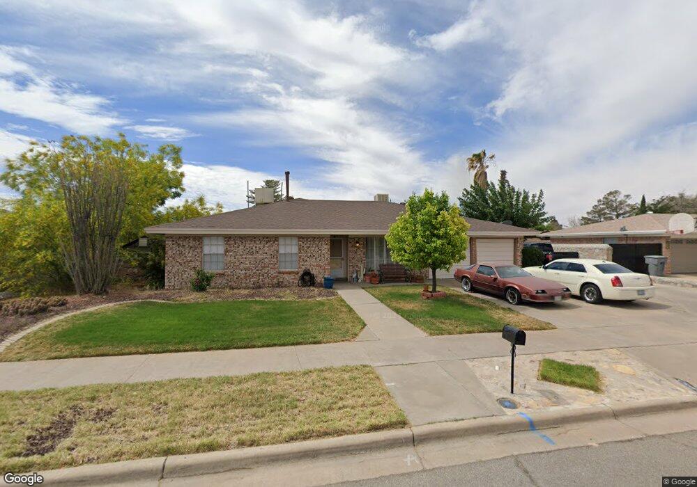 10712 Alta Loma Dr, El Paso, TX 79935 - photo 1