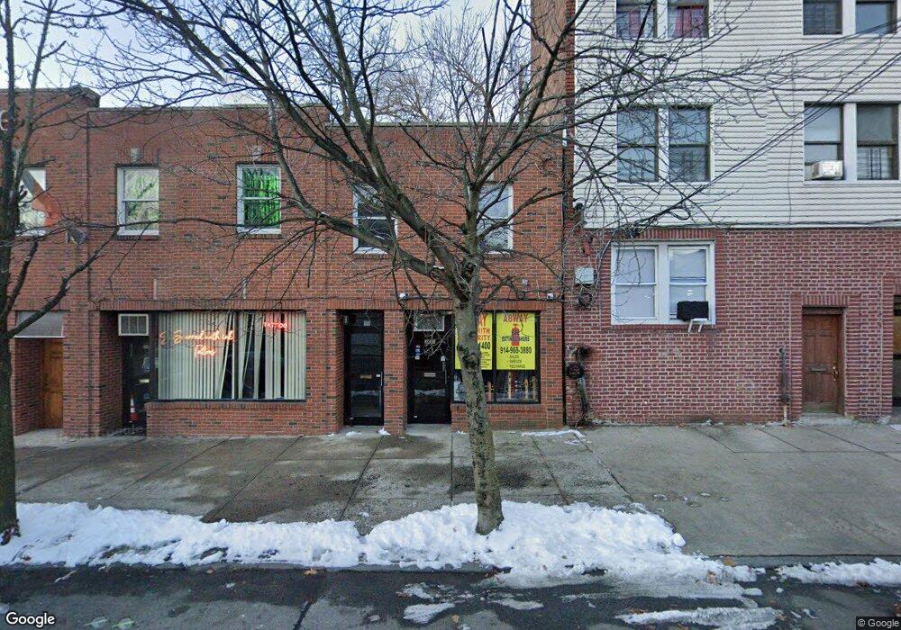 301 Mclean Ave unit 2B, Yonkers, NY 10705 - photo 1