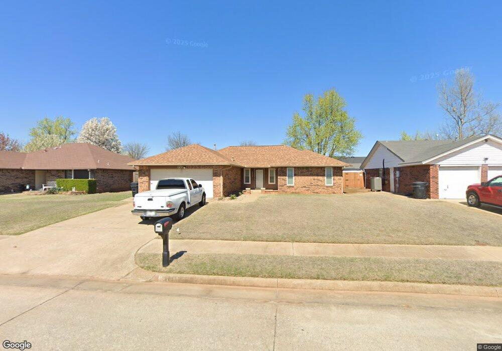 1413 NE 2nd St, Moore, OK 73160 - photo 1