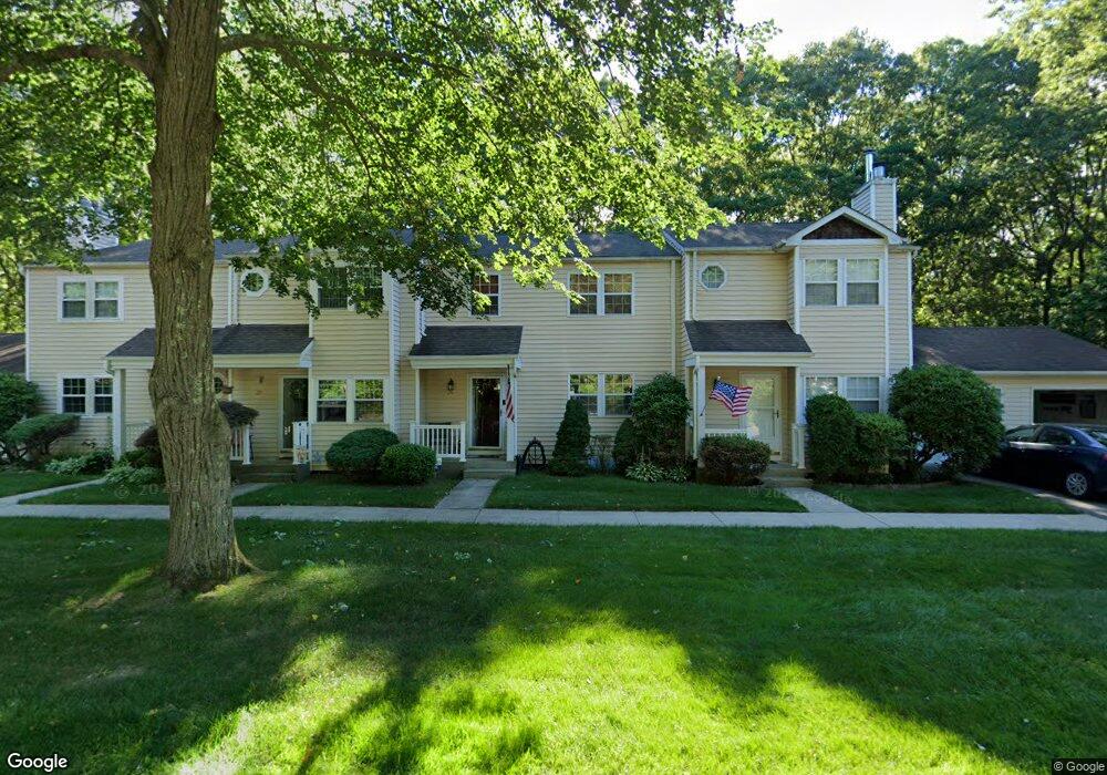 26 Rutledge Commons, Yaphank, NY 11980 - photo 1