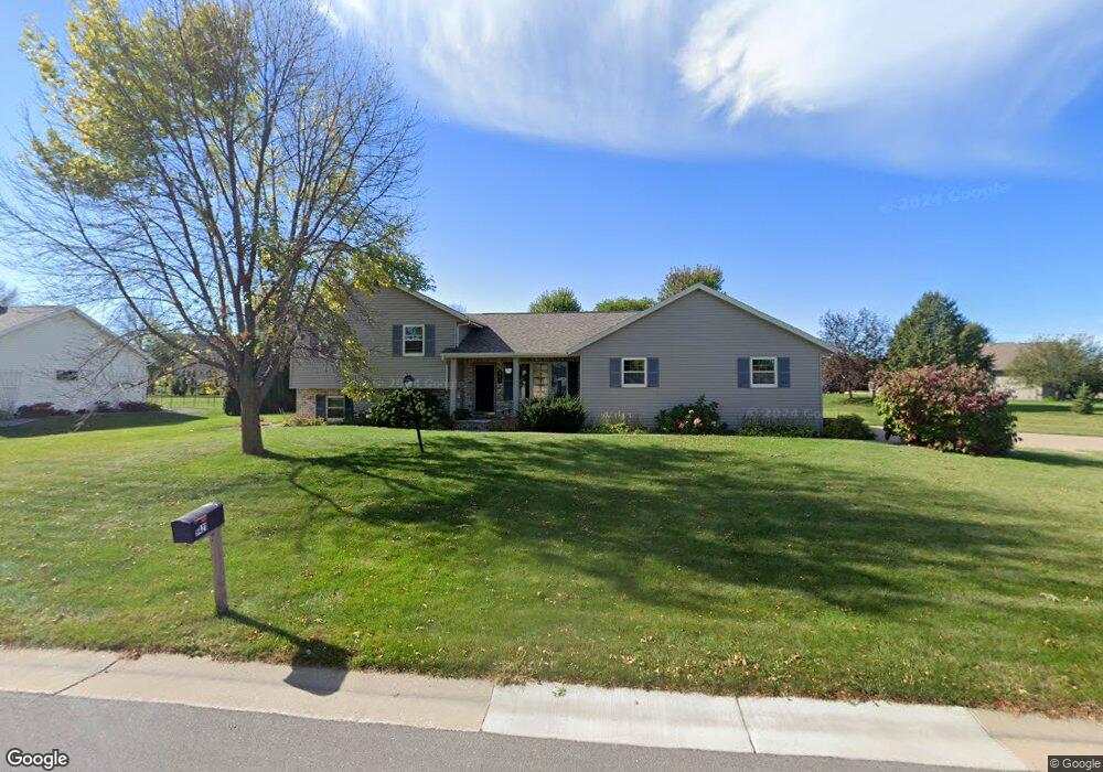 N9421 Olde Oak Tree Ct, Appleton, WI 54915 - photo 1