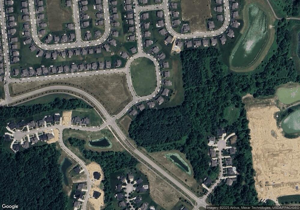 10674 Pearl Creek Dr, Plain City, OH 43064 - photo 1