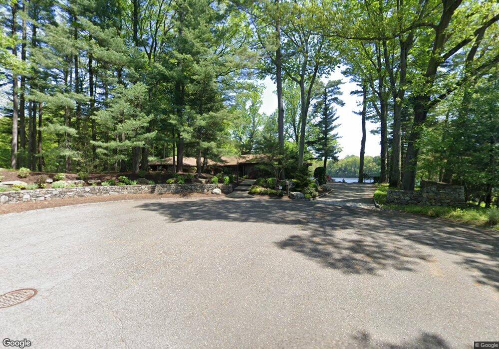 34 Redcoat Ln, Trumbull, CT 06611 - photo 1