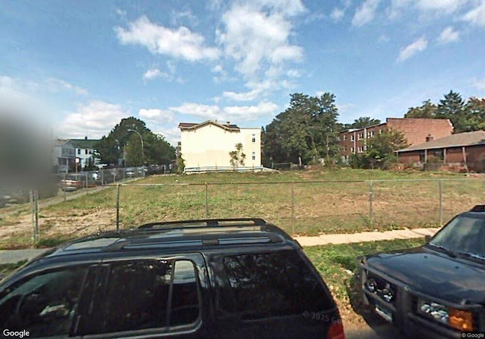 21435 43rd Ave unit 1 Fl+B, Bayside, NY 11361 - photo 1