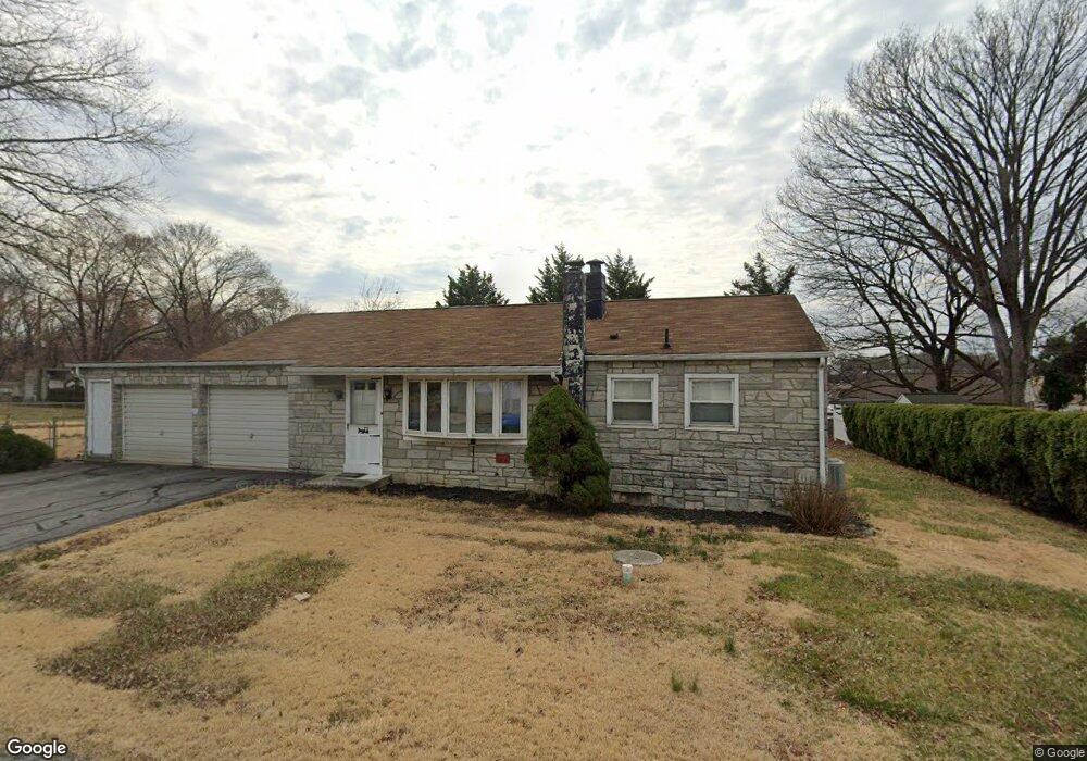 7 Helen Ln, Reading, PA 19605 - photo 1