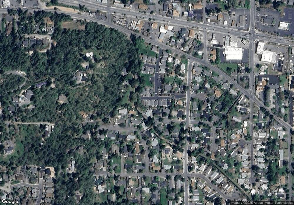 821 Bower Ln, Grants Pass, OR 97527 - photo 1