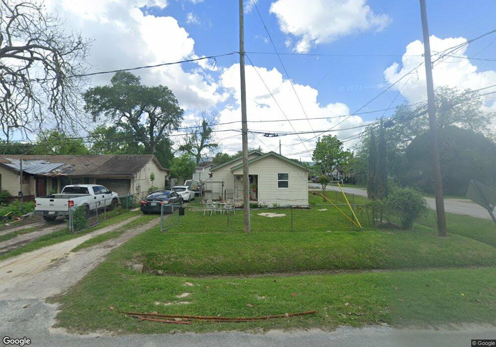 8121 Nellie St, Houston, TX 77022 - photo 1