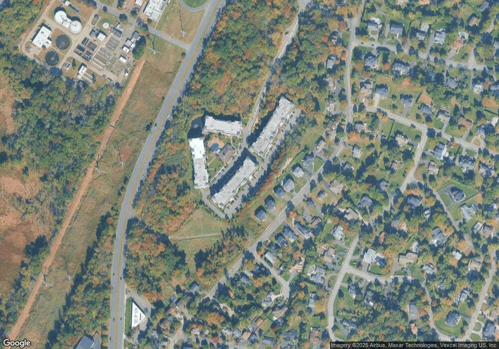 4401 Pointe Gate Dr unit 4401, Livingston, NJ 07039 - photo 1