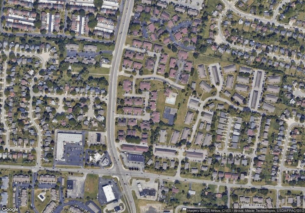 894 Westbury Ln S, Columbus, OH 43228 - photo 1