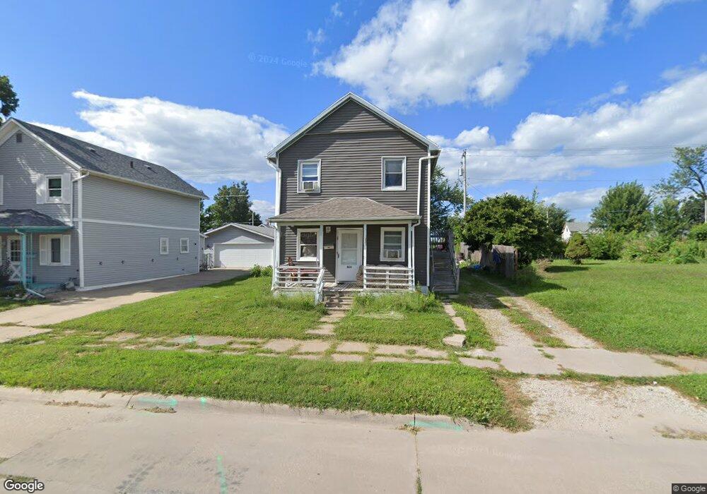 420 Swayze St, Marshalltown, IA 50158 - photo 1