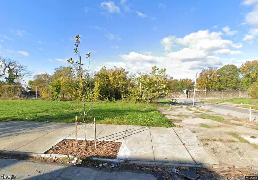 1644 Holbrook St, Baltimore, MD 21202 - photo 1