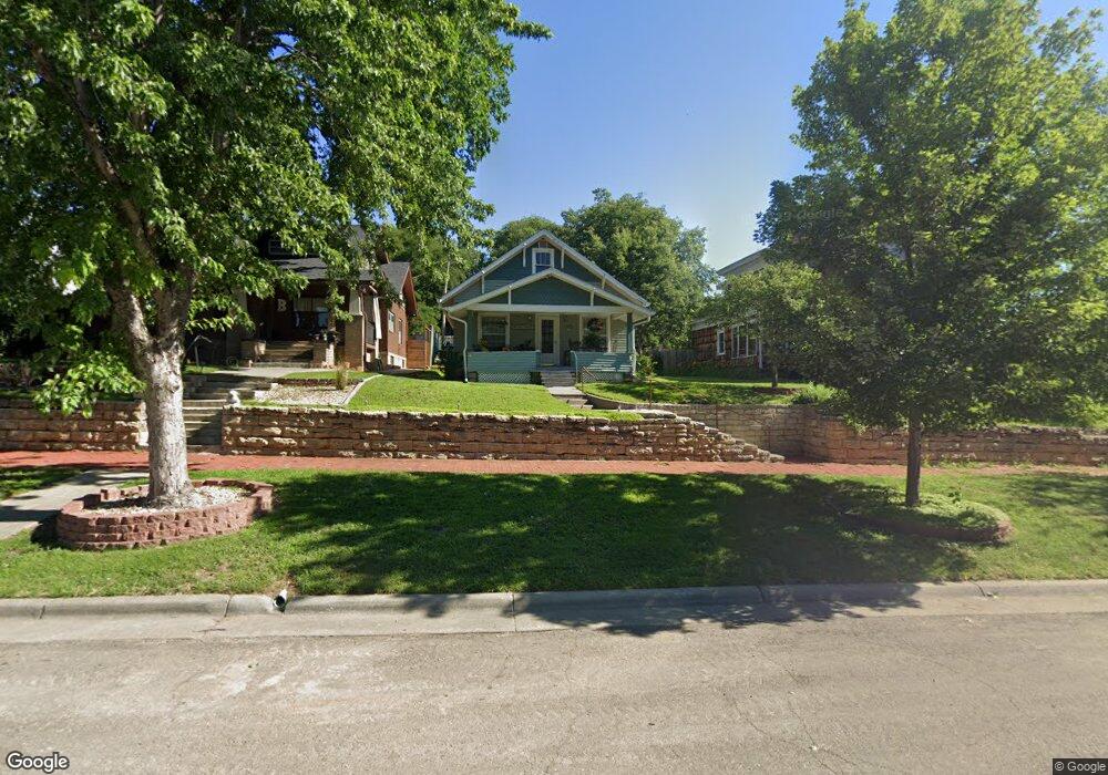 523 W 6th St, Concordia, KS 66901 - photo 1