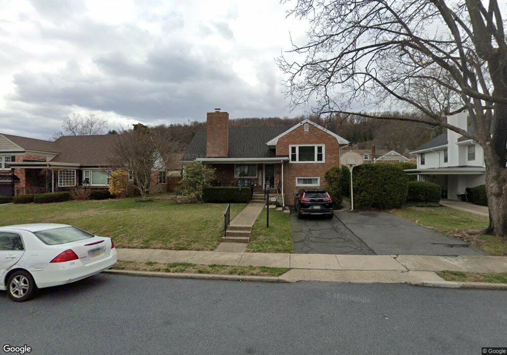 908 Brighton Ave, Reading, PA 19606 - photo 1