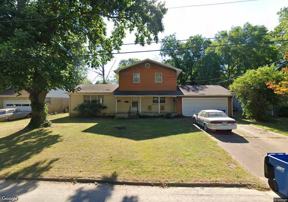 335 Crestview Dr, Bentonville, AR 72712 - photo 1