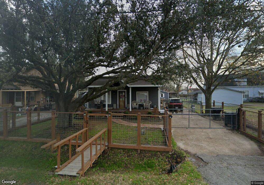 102 Frisco St, Houston, TX 77022 - photo 1