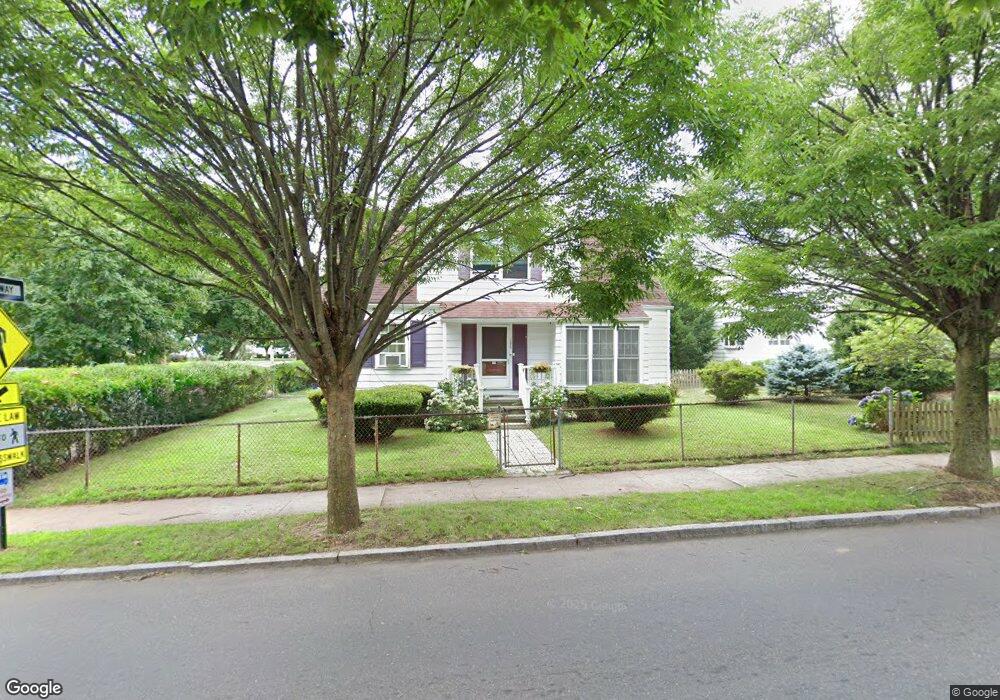 184 Mitchell Dr, New Haven, CT 06511 - photo 1