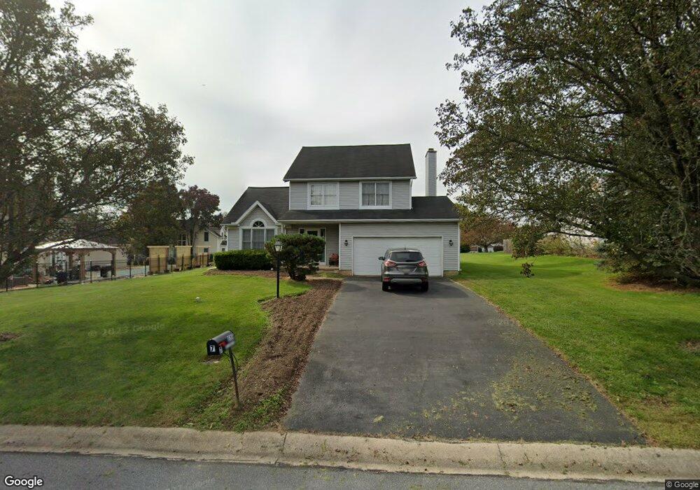 7 Clover Ln, Palmyra, PA 17078 - photo 1