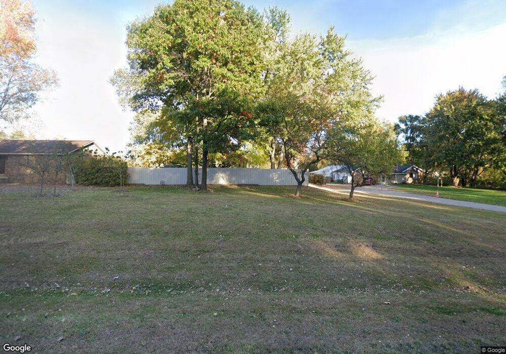 649 S Hospital Rd, Waterford, MI 48327 - photo 1