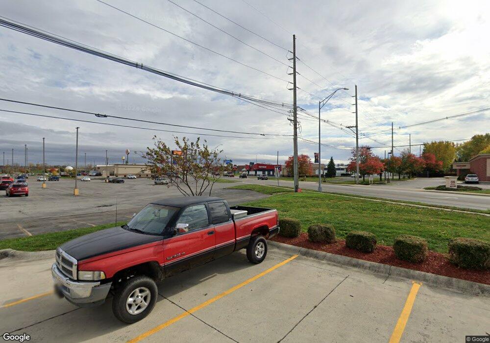 1108 Bellefontaine St, Wapakoneta, OH 45895 - photo 1