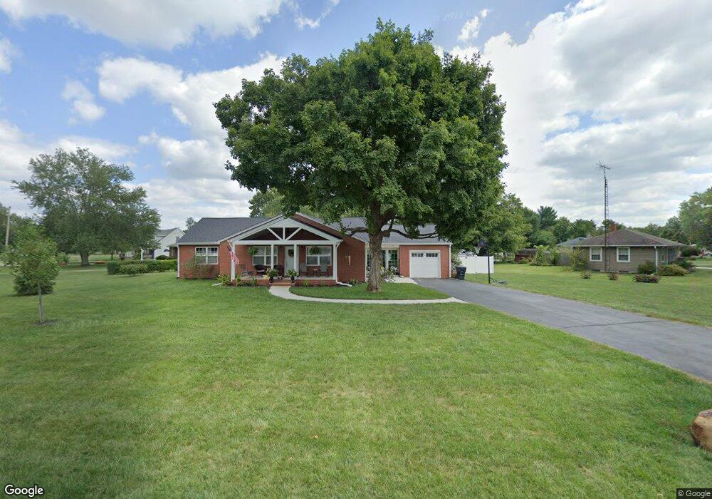 1401 Mccullough Ln, Columbus, IN 47203 - photo 1