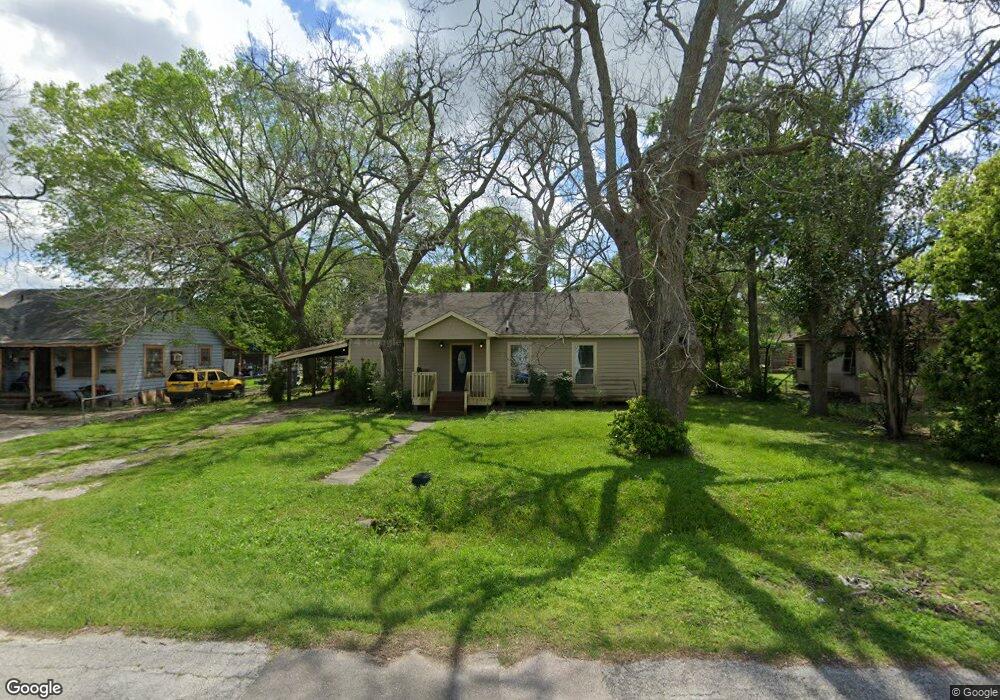 3008 5th St, Bay City, TX 77414 - photo 1