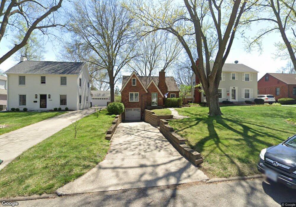 4330 Allison Ave, Des Moines, IA 50310 - photo 1