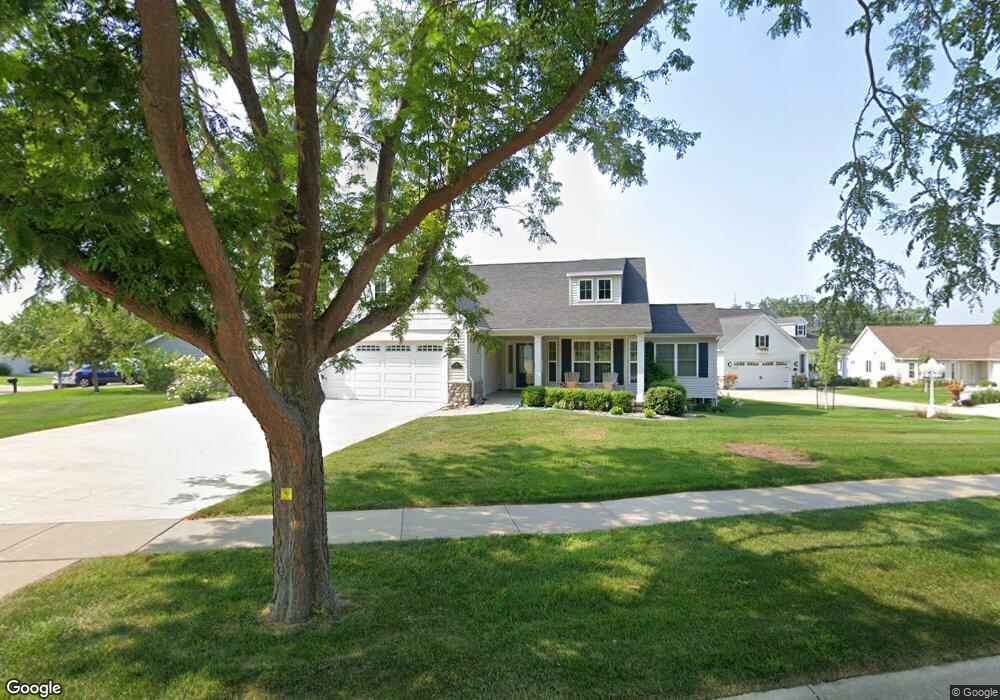 3507 Forest Valley Ct, Cedar Rapids, IA 52411 - photo 1