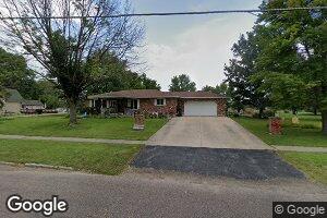 215 Main St, Carthage, IL 62321