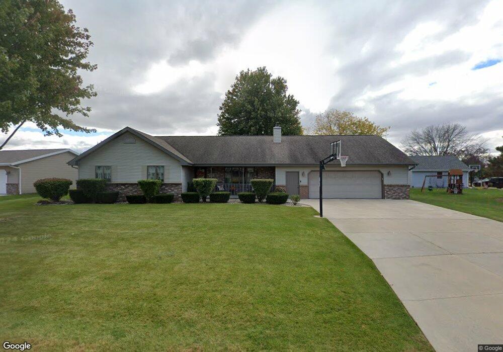 2413 W Hiawatha Dr, Appleton, WI 54914 - photo 1