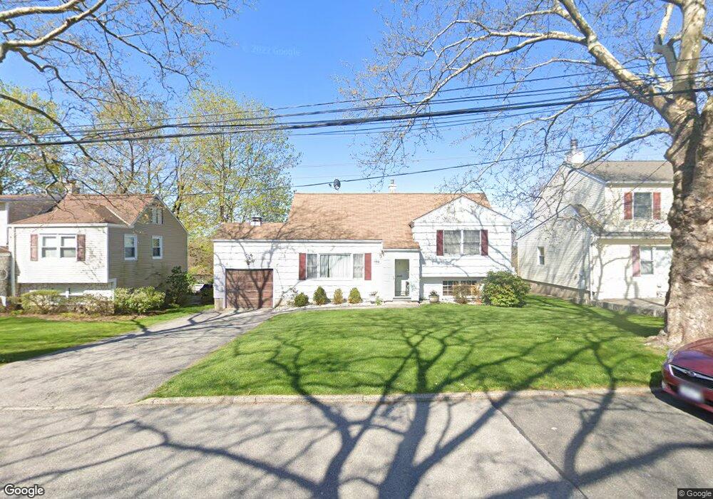 195 Remsen Rd, Yonkers, NY 10710 - photo 1