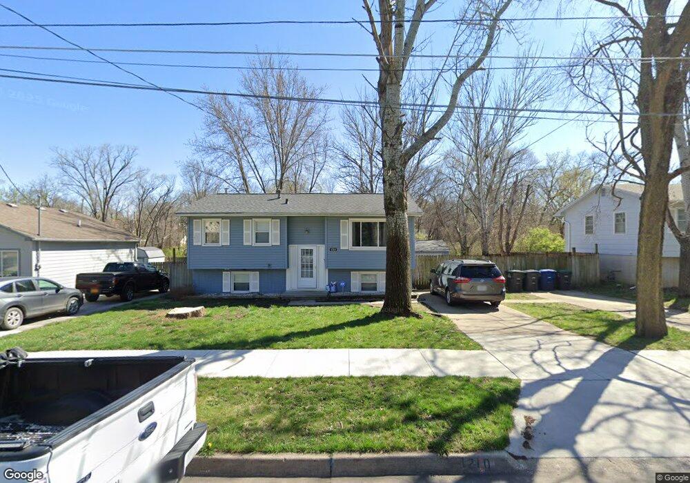 1210 Hackley Ave, Des Moines, IA 50315 - photo 1