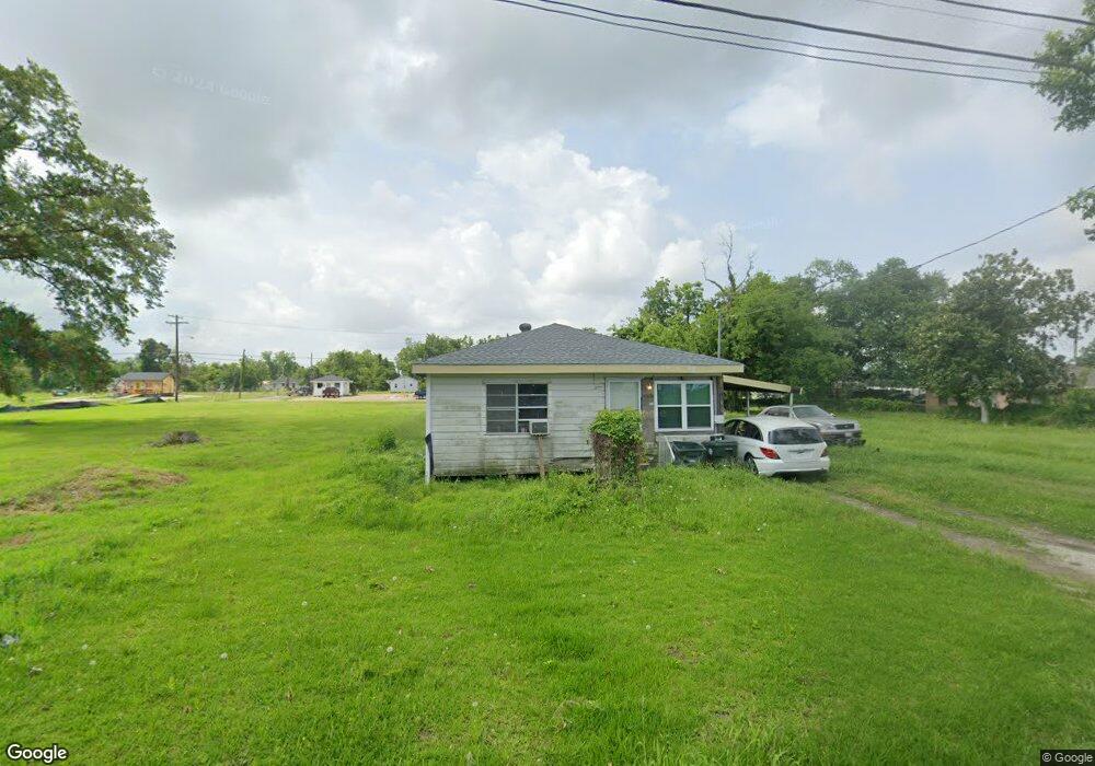 2208 Dewey St, Lake Charles, LA 70601 - photo 1