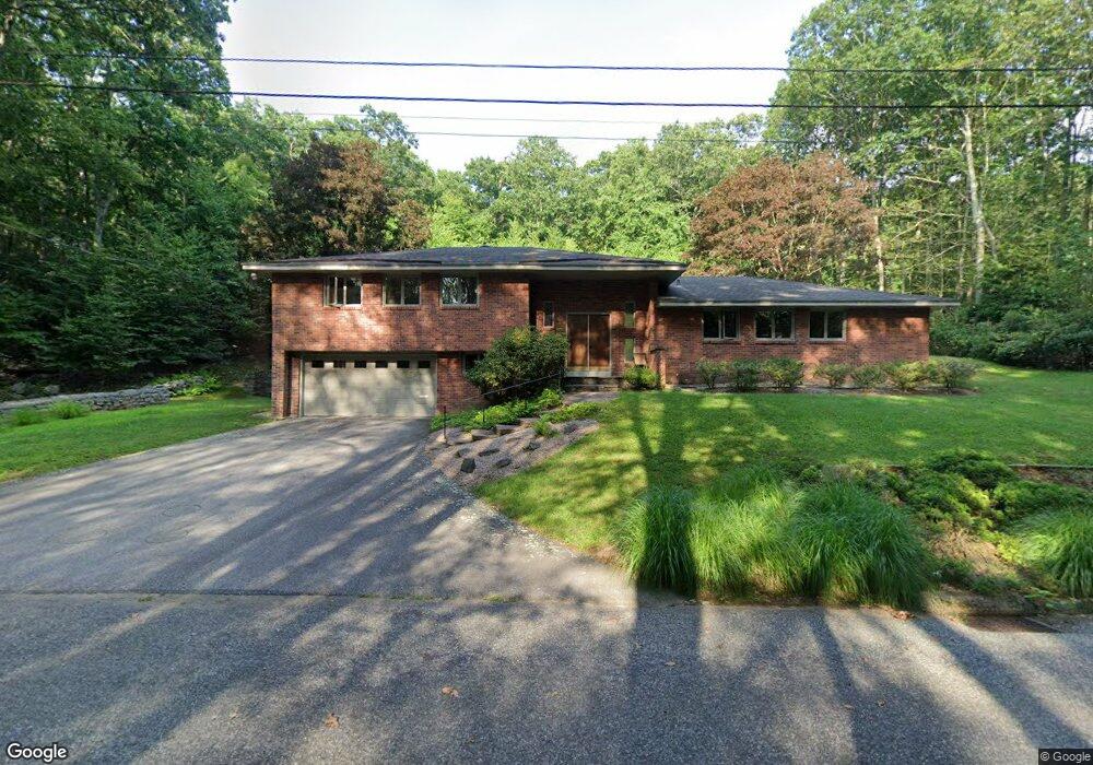 55 Butternut Dr, Norwich, CT 06360 - photo 1