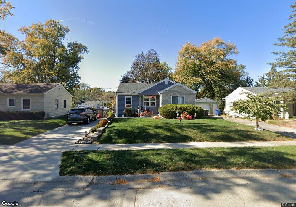 3904 48th Place, Des Moines, IA 50310 - photo 1