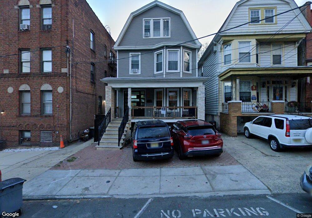 220 Jewett Ave, Jersey City, NJ 07304 - photo 1