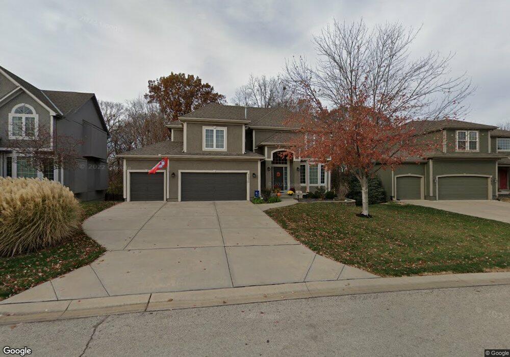 22826 W 44th St, Shawnee, KS 66226 - photo 1