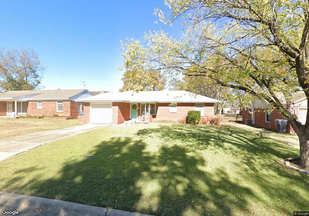 429 Locust St, Ardmore, OK 73401 - photo 1