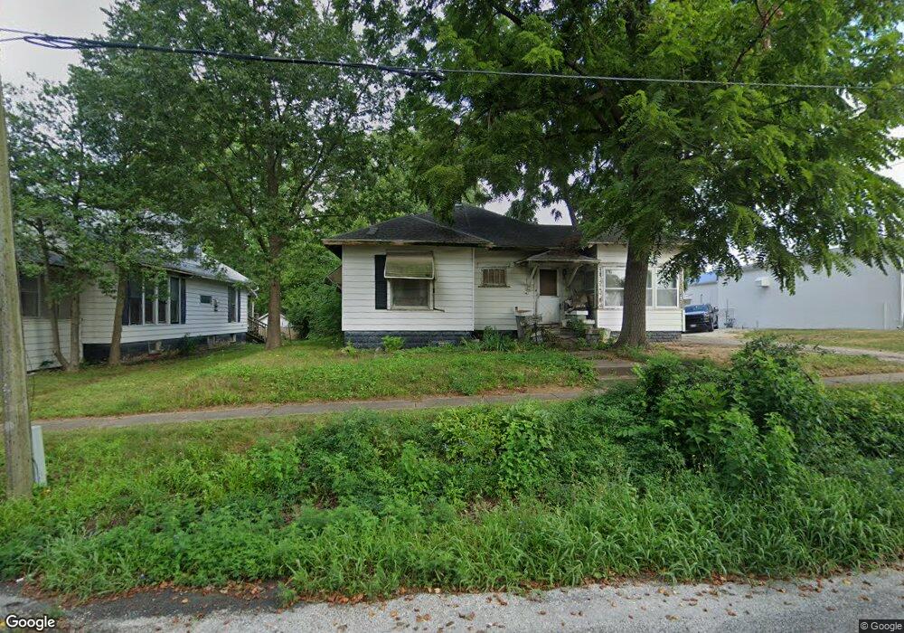 241 S Front St, Virginia, IL 62691 - photo 1