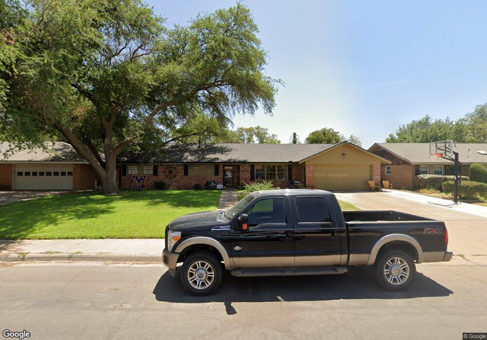 1615 W Pine Ave, Midland, TX 79705 - photo 1